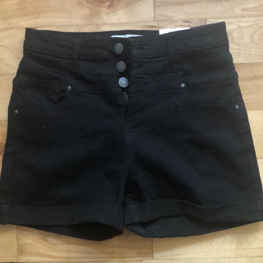 New garage high wasted shorts